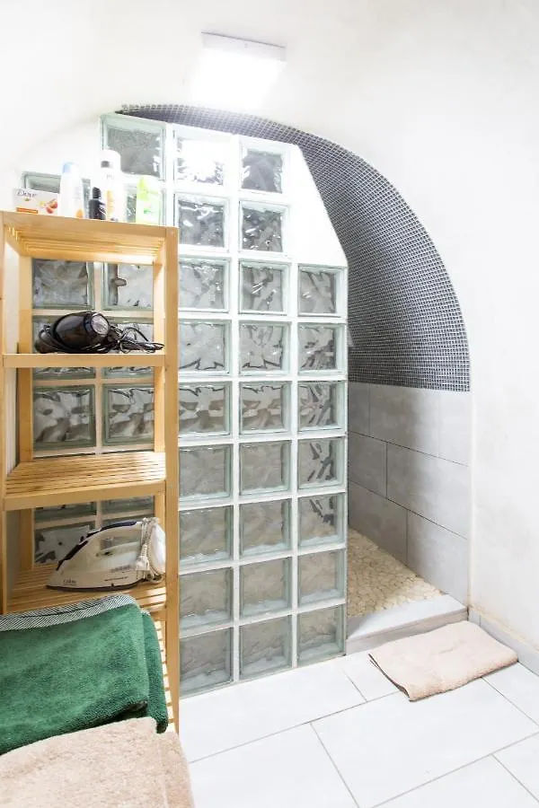 Charming Small Duplex - Heart Of Paris Hotel Apartment